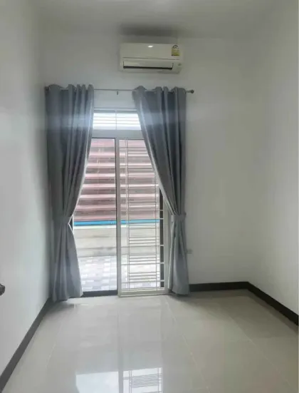 วิลล่า 3 ห้องนอน 2 ห้องน้ำให้เช่าในหมู่บ้านศรีสุขชาต, ภูเก็ตทาวน์