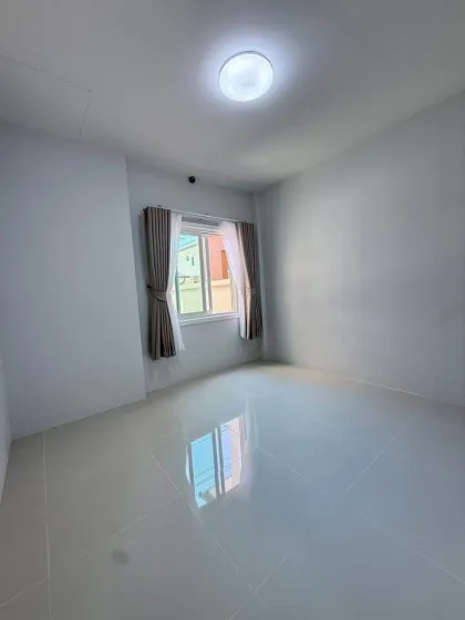 Дом с 4 спальнями и 3 ванными комнатами в аренду в Mana Kathu Lake House, Kathu