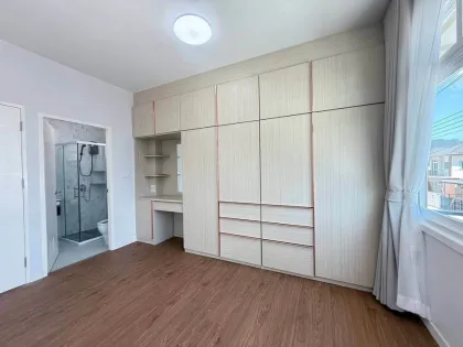 Дом с 4 спальнями и 3 ванными комнатами в аренду в Mana Kathu Lake House, Kathu