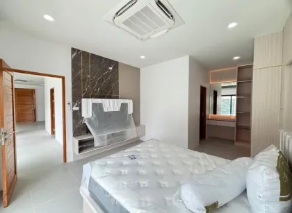 Villa Nueva en Alquiler – Saiyuan, Rawai