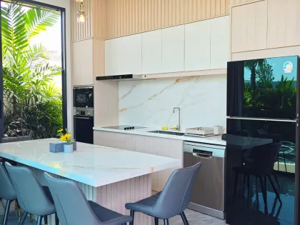 3-Zimmer Villa mit privatem Pool zur Miete nahe Nai Harn Strand