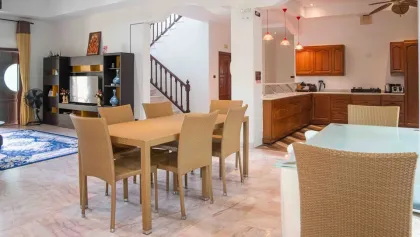 Luxus 7-Schlafzimmer-Poolvilla zur Miete in Kathu, Phuket