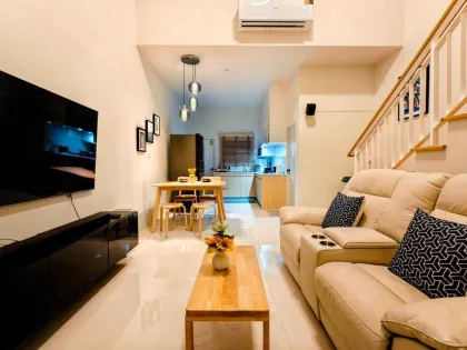 2-Bedroom, 2-Bath Townhome for Rent in Modern Life Srisunthorn, Thalang
