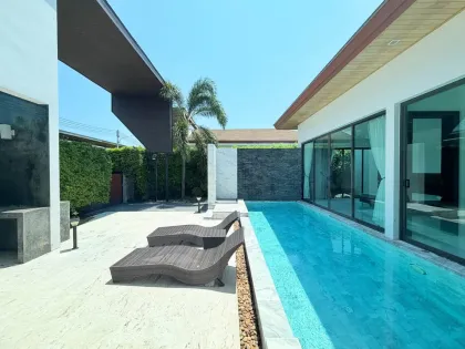 Villa privée avec piscine, 3 chambres 4 salles de bain à Chalong
