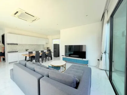 Villa privée avec piscine, 3 chambres 4 salles de bain à Chalong