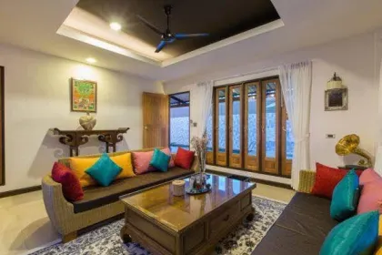Villa avec Piscine de 3 Chambres à Louer à Rawai, Phuket