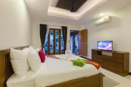 Villa avec Piscine de 3 Chambres à Louer à Rawai, Phuket