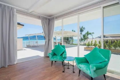 Villa de luxe en front de mer à Rawai, Phuket