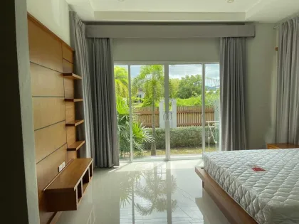 Villa 2 chambres 2 salles de bain avec vue sur le lac à Cherng Talay