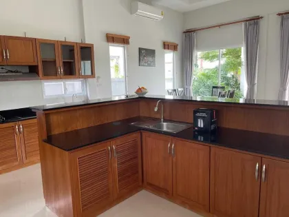 Villa 2 chambres 2 salles de bain avec vue sur le lac à Cherng Talay