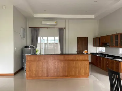Villa 2 chambres 2 salles de bain avec vue sur le lac à Cherng Talay