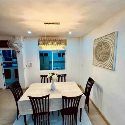 บ้านพัก 3 ห้องนอน น่ารักให้เช่า ในชานอาการ ดีไลท์ ชะล้อ ง