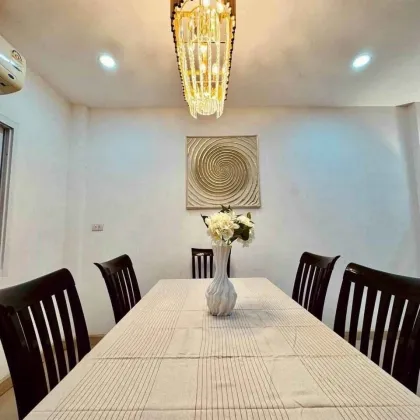 บ้านพัก 3 ห้องนอน น่ารักให้เช่า ในชานอาการ ดีไลท์ ชะล้อ ง