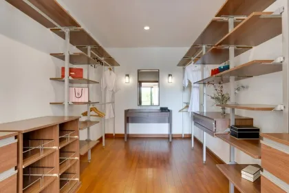 Geräumige 4-Zimmer-Villa mit Privatpool zur Miete in Laguna