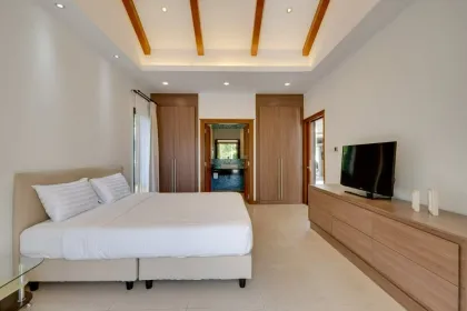 Geräumige 4-Zimmer-Villa mit Privatpool zur Miete in Laguna