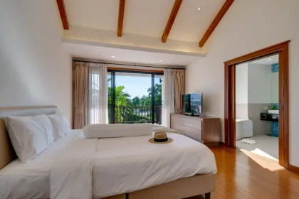 Geräumige 4-Zimmer-Villa mit Privatpool zur Miete in Laguna