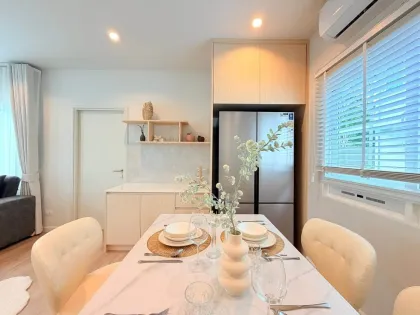 Elegante 4-Schlafzimmer Poolvilla in Koh Kaew, Phuket