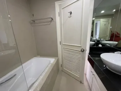 Appartement 2 Chambres avec Vue sur le Golf à Louer à Allamanda Laguna Phuket