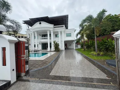 Роскошная вилла с 4 спальнями и бассейном в аренду в Khruhas Thani Village, Phuket Town