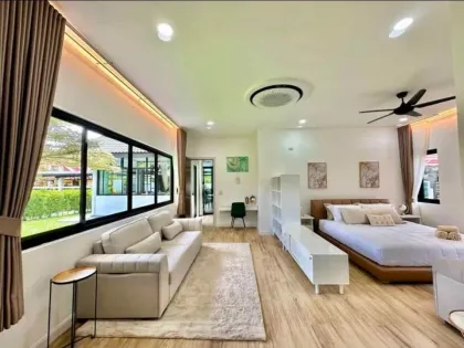 Luxus 3-Zimmer Poolvilla zu vermieten in Chalong