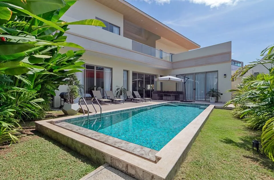 Новая вилла с бассейном 4 спальни в Villa Asteria, Раваи