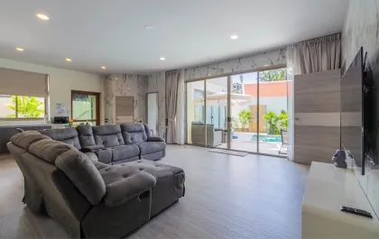 Новая вилла с бассейном 4 спальни в Villa Asteria, Раваи