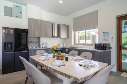 Новая вилла с бассейном 4 спальни в Villa Asteria, Раваи