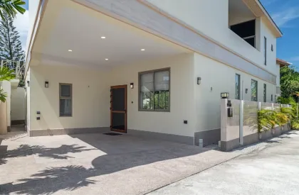 Новая вилла с бассейном 4 спальни в Villa Asteria, Раваи