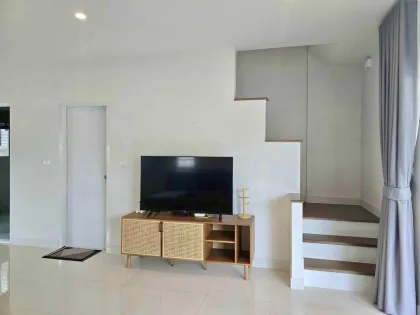 Аренда дома с 3 спальнями и 3 ванными возле Robinson Lifestyle Thalang