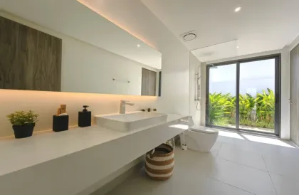 Moderne Doppelhaushälfte mit Pool zur Miete in Thalang