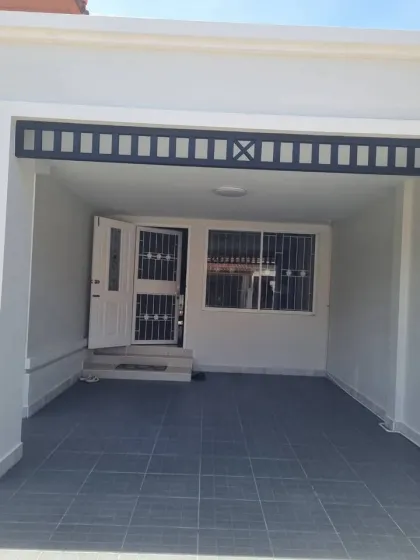 Двухэтажный дом на 3 спальни в аренду в Phuket Villa Suanluang