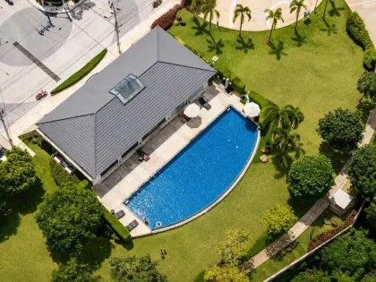 4 Schlafzimmer, 3 Badezimmer Villa zur Miete in Supalai Palm Springs