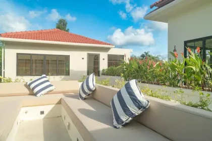 Villa style Bali authentique 6 chambres avec piscine à Rawai