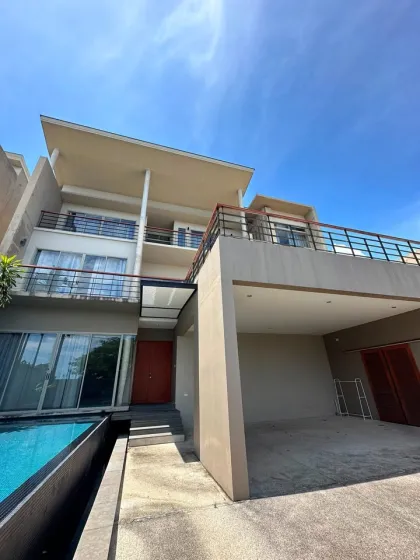 4-Schlafzimmer Poolvilla zur Miete in Chalong, Phuket