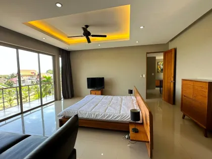 4-Schlafzimmer Poolvilla zur Miete in Chalong, Phuket