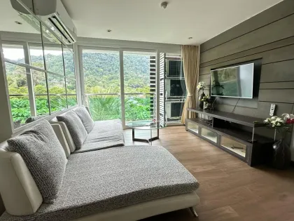 2-комнатная квартира с видом на море в The Baycliff Residence, Патонг