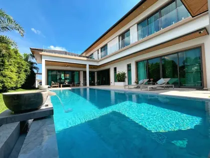 Luxus-Villa mit 5 Schlafzimmern und privatem Pool in Cherng Talay zu vermieten