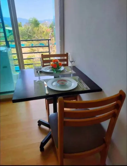 Apartamento de 1 Dormitorio y 1 Baño en Alquiler en Condo Plus 2, Rawai