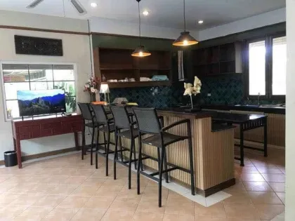 4 Schlafzimmer Poolvilla zur Miete in Cherng Talay, Phuket