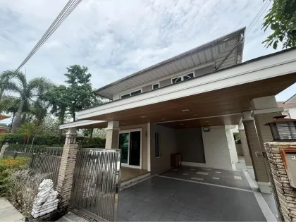Просторная вилла с 4 спальнями в аренду в Supalai Ville, Wichit