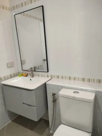 Уютная квартира с 1 спальней в аренду в Phanason Green Place, Самконг