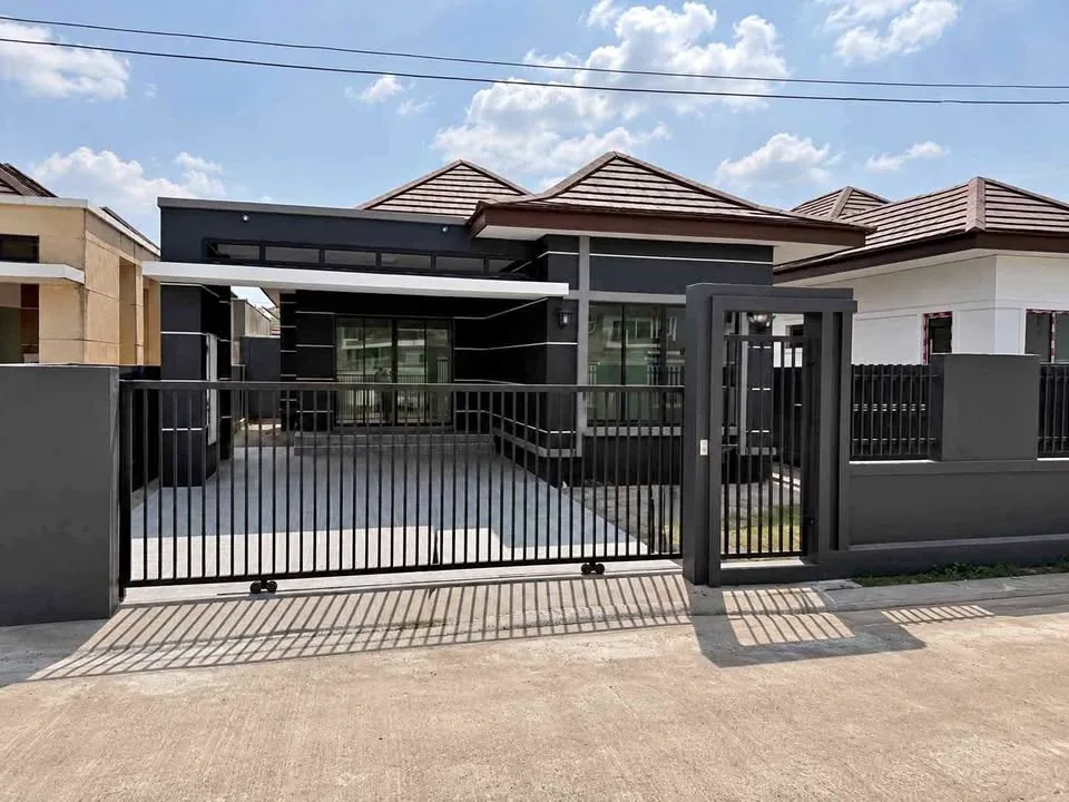 3 Schlafzimmer, 3 Badezimmer Villa zur Miete in Bang Jo, Thalang