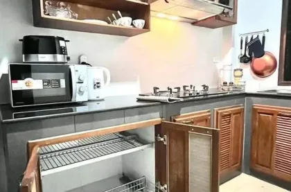 查龙区翻新联排别墅，带屋顶景观