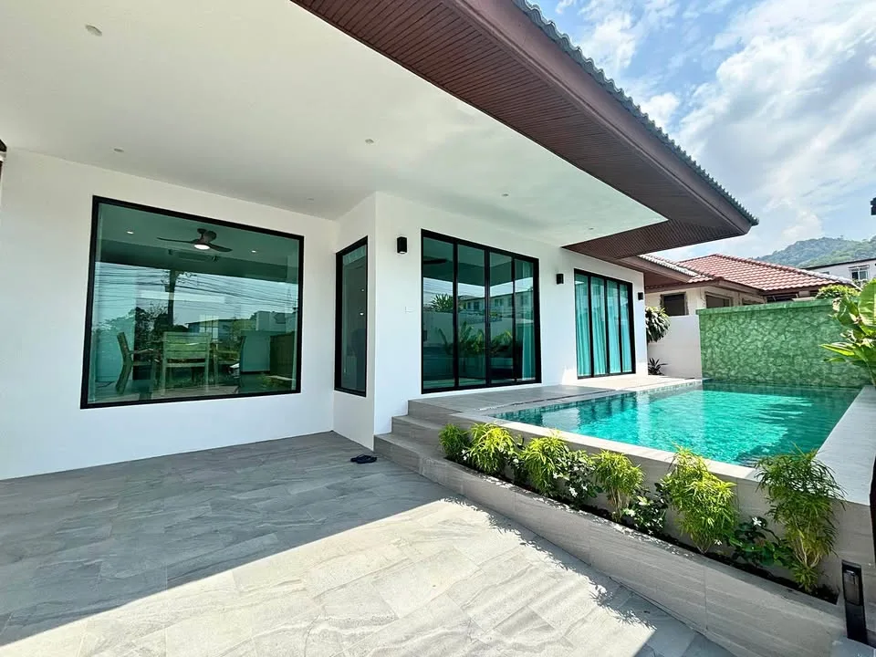 Moderne Luxus-Poolvilla mit 3 Schlafzimmern in Blue Tree, Cherngtalay