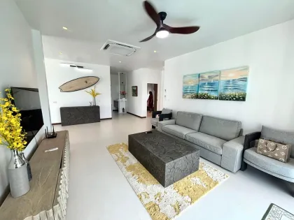 Modern Luxury 3-Bedroom Pool Villa at Blue Tree Cherngtalay