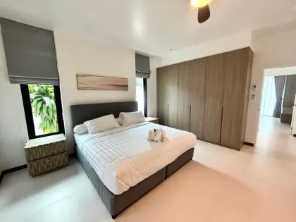 Modern Luxury 3-Bedroom Pool Villa at Blue Tree Cherngtalay