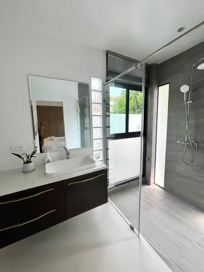 Modern Luxury 3-Bedroom Pool Villa at Blue Tree Cherngtalay