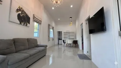 Отдельный дом с 2 спальнями и 2 ванными в The Rich Villa Nabon