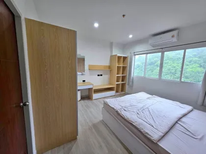 Квартира с 1 спальней и 1 ванной в The Green Place Condominium возле Central Phuket