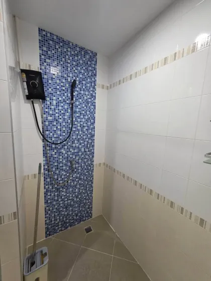 Квартира с 1 спальней и 1 ванной в The Green Place Condominium возле Central Phuket